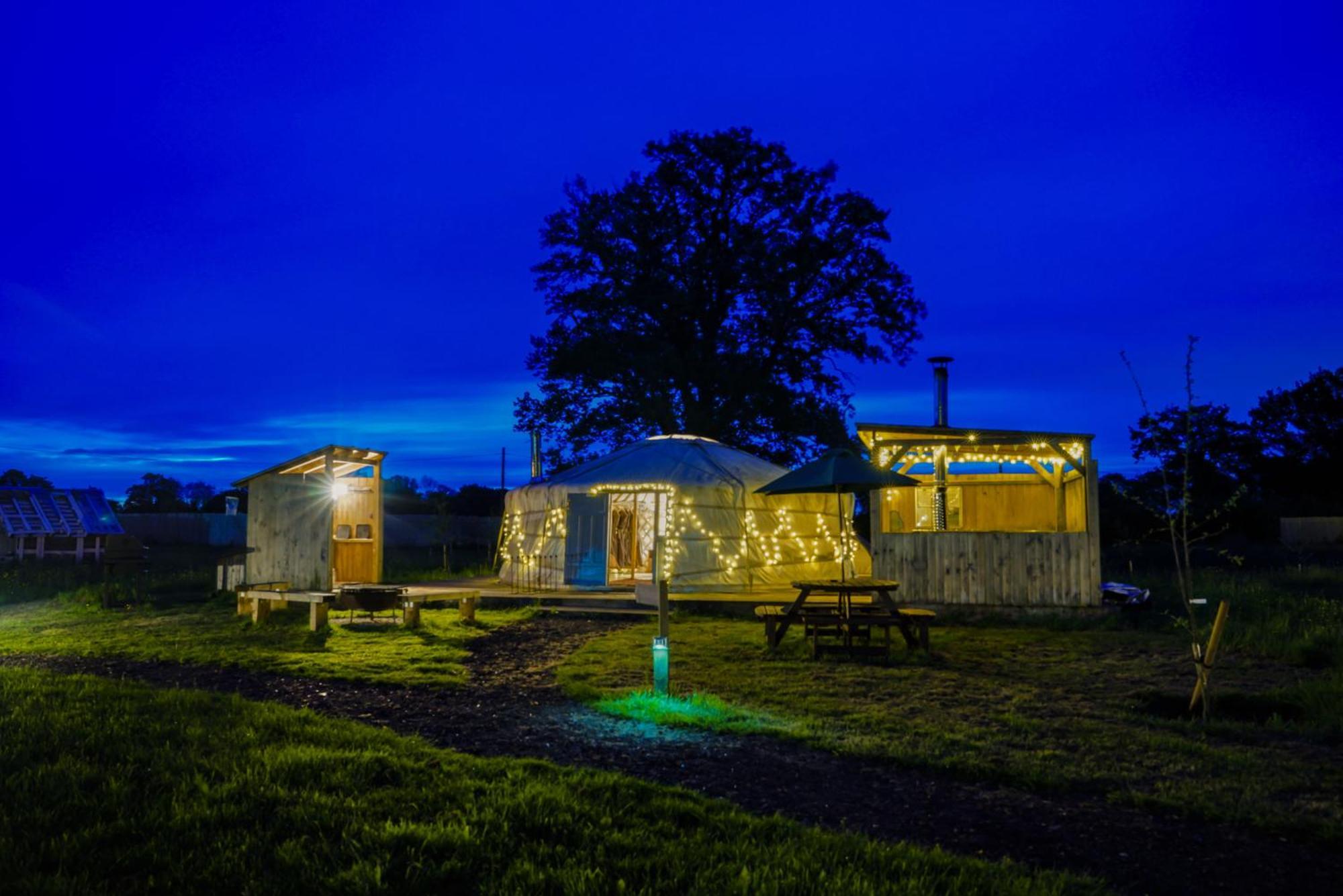 Hotel Glamp And Tipple Ltd Great Ellingham Exteriér fotografie