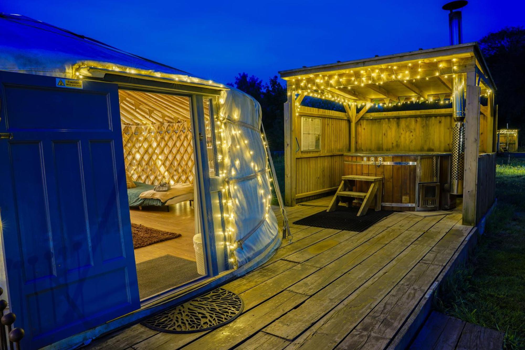 Hotel Glamp And Tipple Ltd Great Ellingham Exteriér fotografie