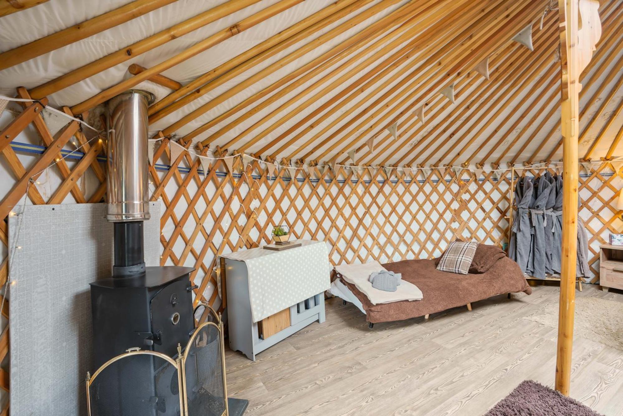 Hotel Glamp And Tipple Ltd Great Ellingham Exteriér fotografie