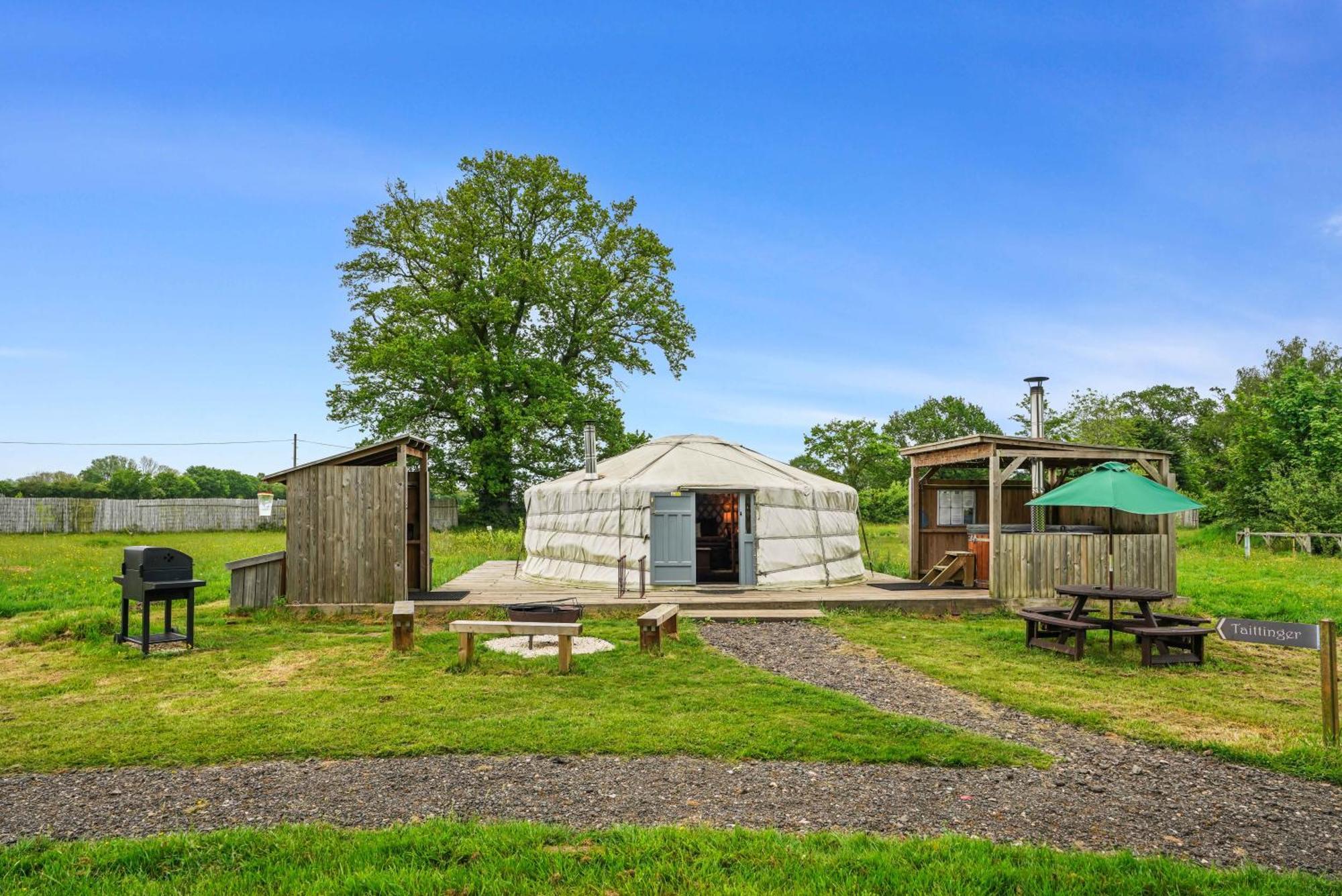 Hotel Glamp And Tipple Ltd Great Ellingham Exteriér fotografie