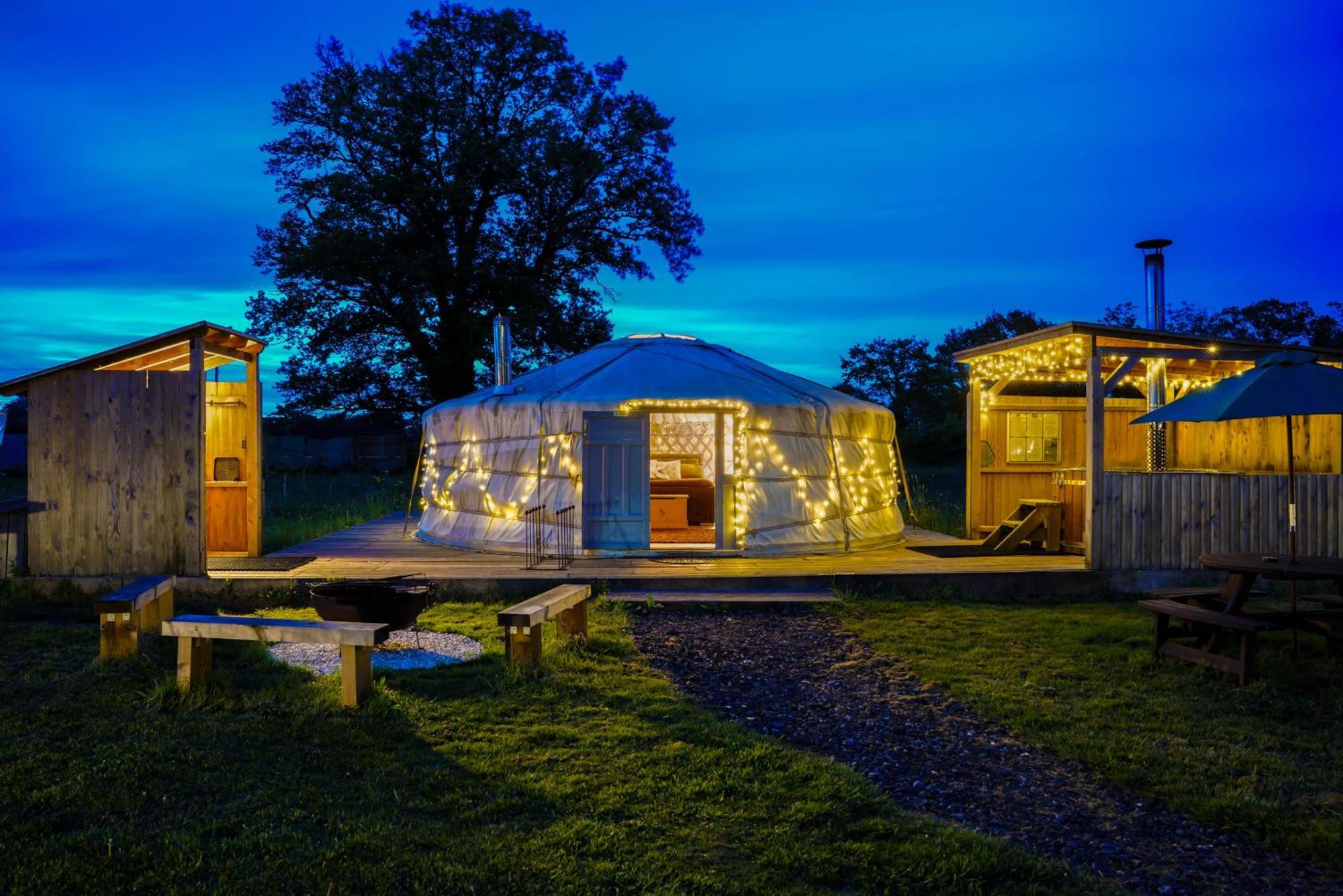 Hotel Glamp And Tipple Ltd Great Ellingham Exteriér fotografie