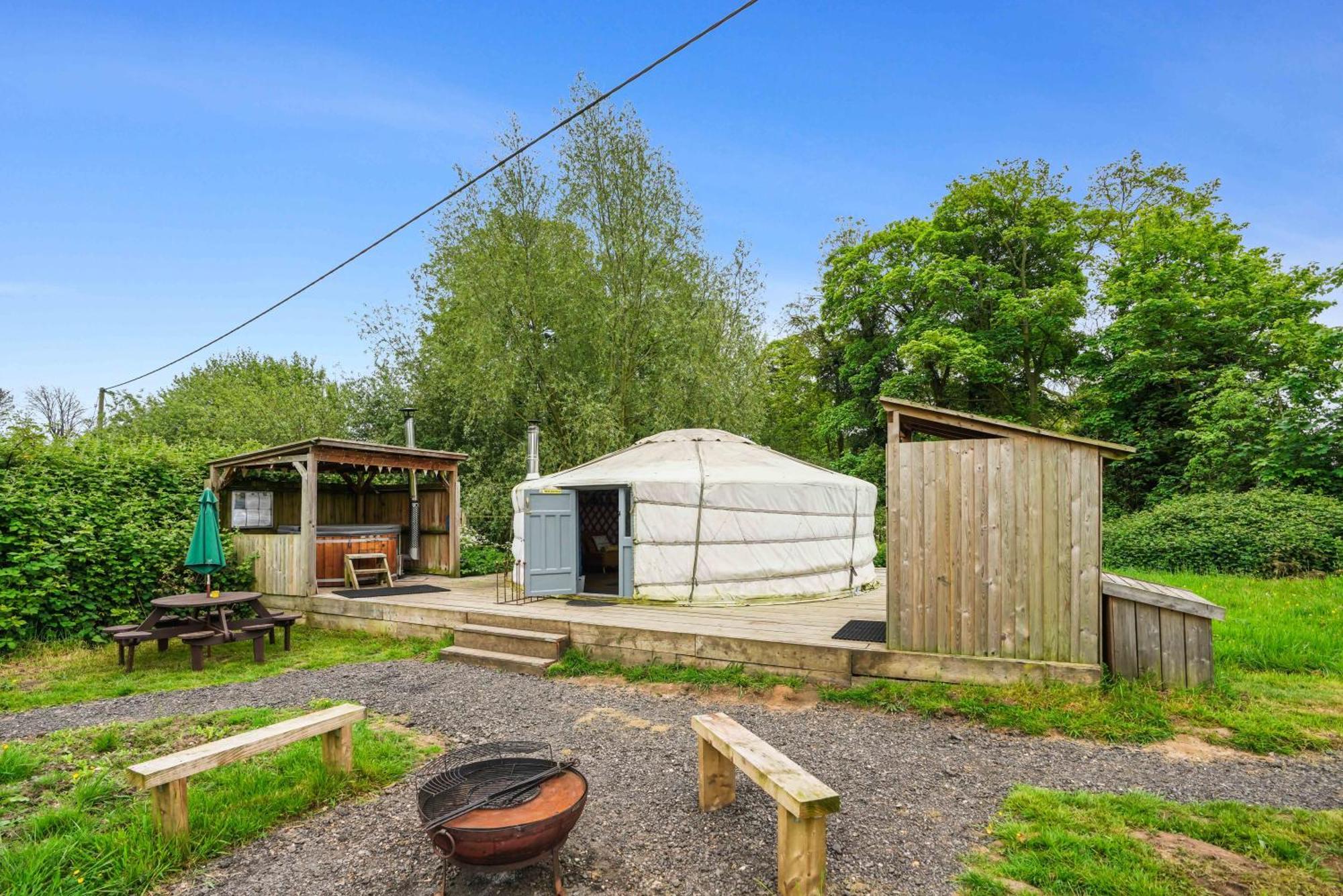 Hotel Glamp And Tipple Ltd Great Ellingham Exteriér fotografie