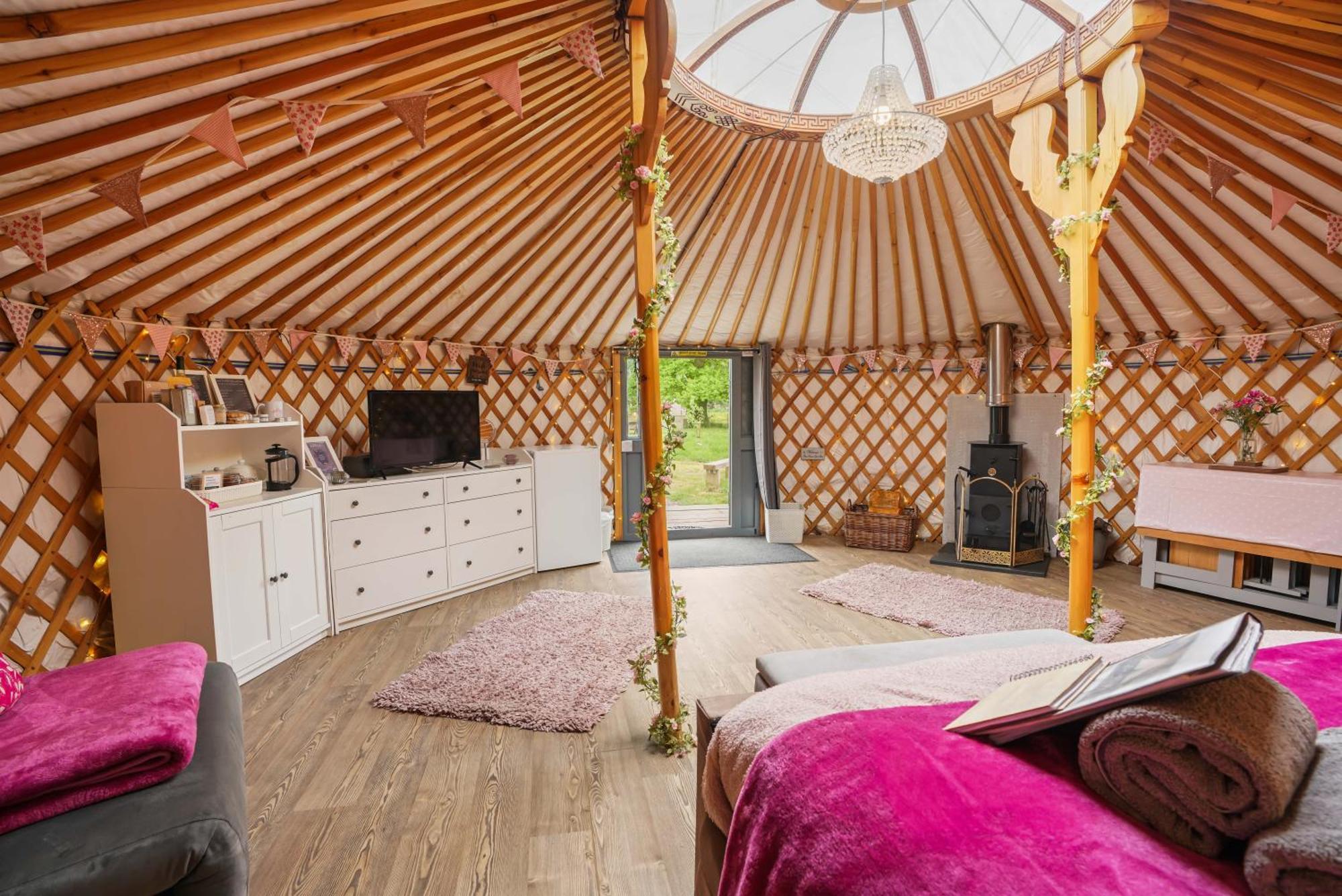 Hotel Glamp And Tipple Ltd Great Ellingham Exteriér fotografie