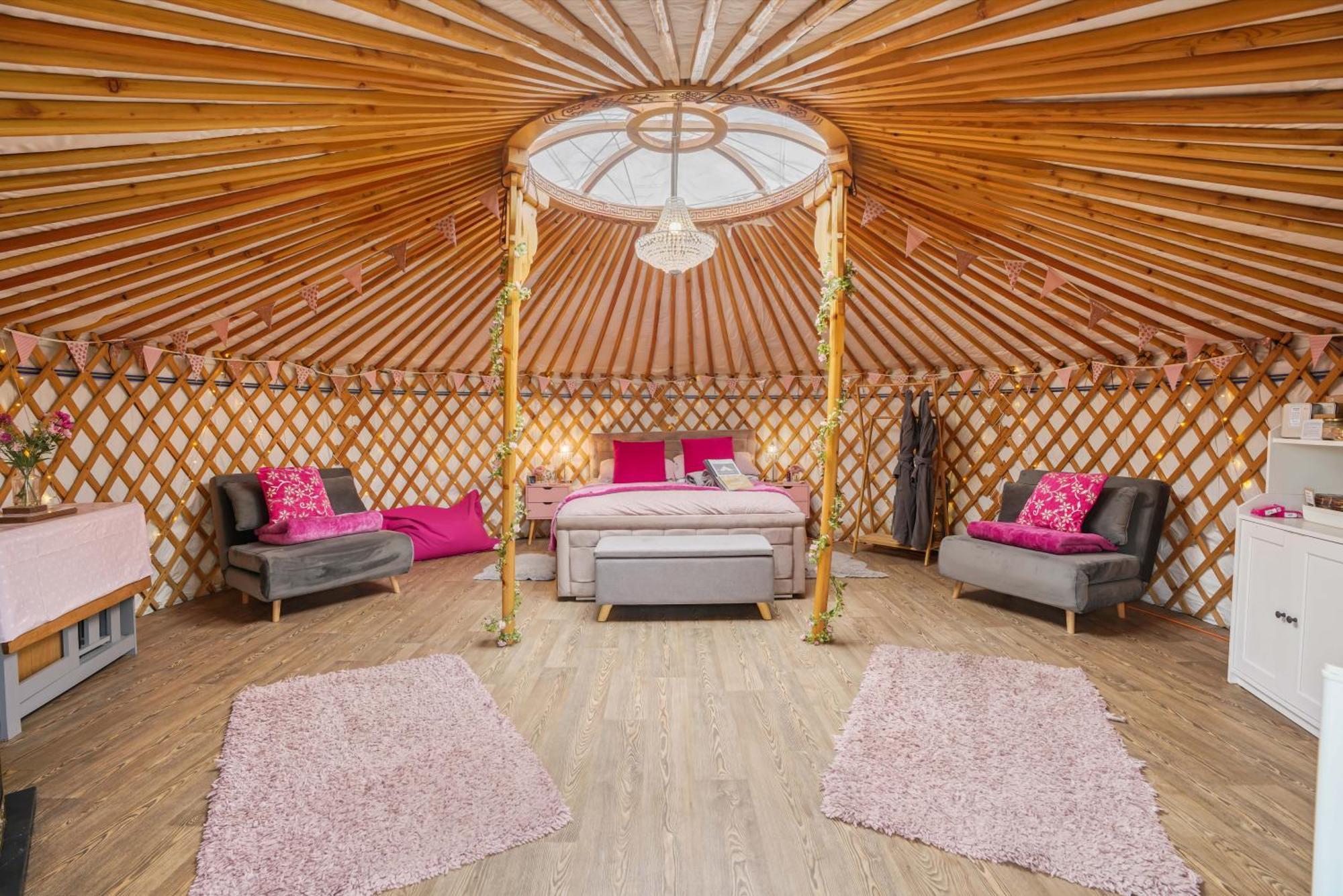 Hotel Glamp And Tipple Ltd Great Ellingham Exteriér fotografie