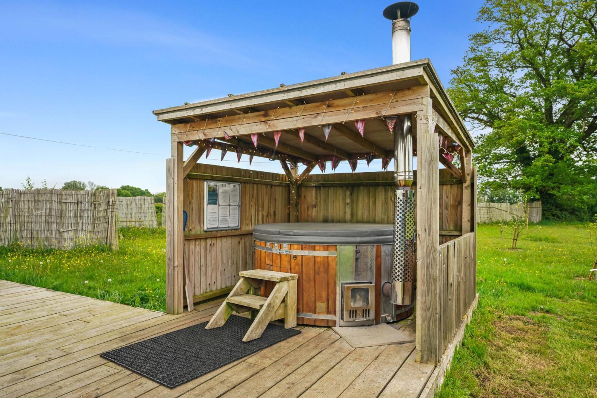 Hotel Glamp And Tipple Ltd Great Ellingham Exteriér fotografie